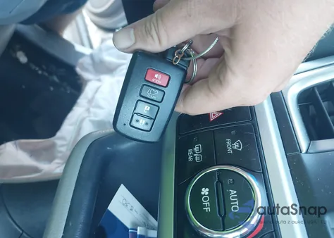 2018 Toyota Highlander Xle from USA, damaged, VIN 5TDJZRFH4JS843340